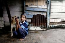 Criança em favelas