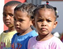 Três Crianças