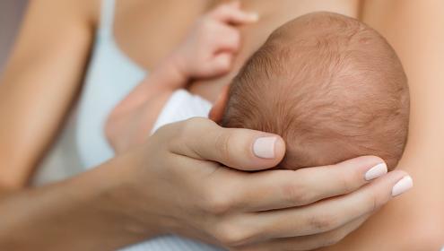 Dicas para garantir uma boa amamentação para o seu bebê