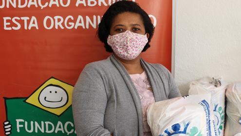 “Com a doação, pude colocar comida na mesa”