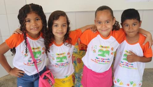Crianças e adolescentes de Campos Sales – CE têm acesso à água mineral com apoio da Fundação Abrinq 