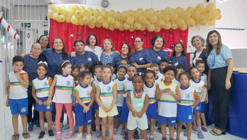 Crianças da creche Nossa Senhora Aparecida 