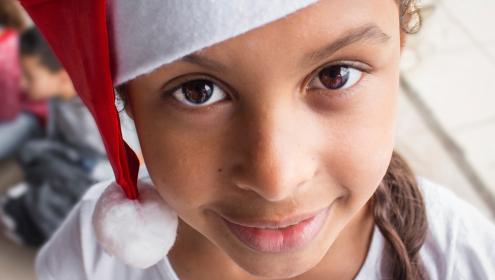 Fundação Abrinq e Shopping Ibirapuera garantem a alegria do Natal para diversas crianças