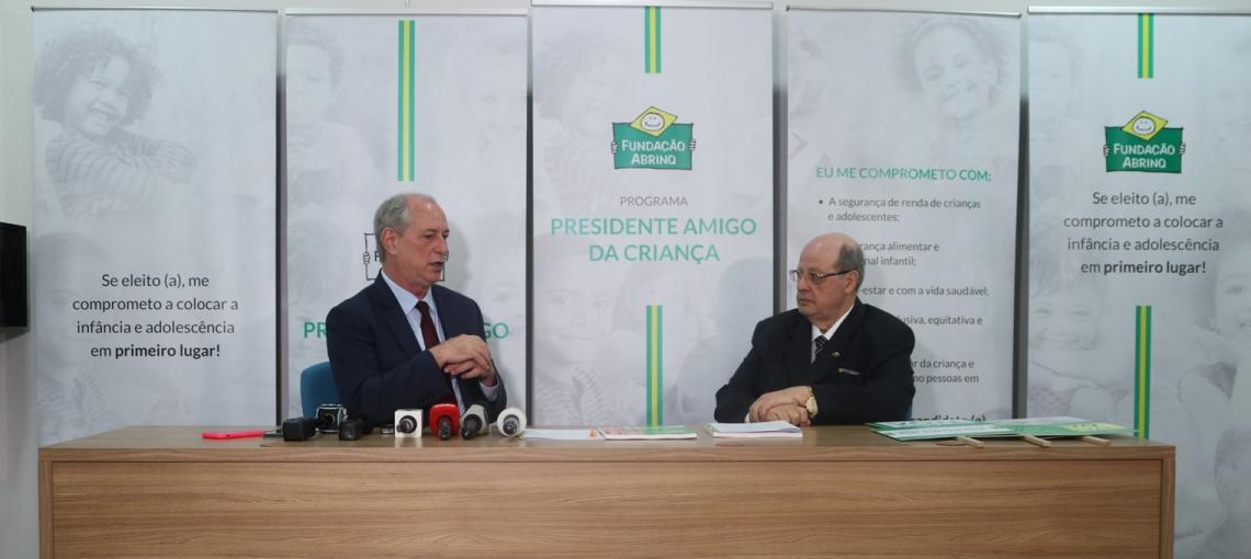 Ciro Gomes assina acordo com a Fundação Abrinq e se compromete a priorizar infância e adolescência em eventual mandato