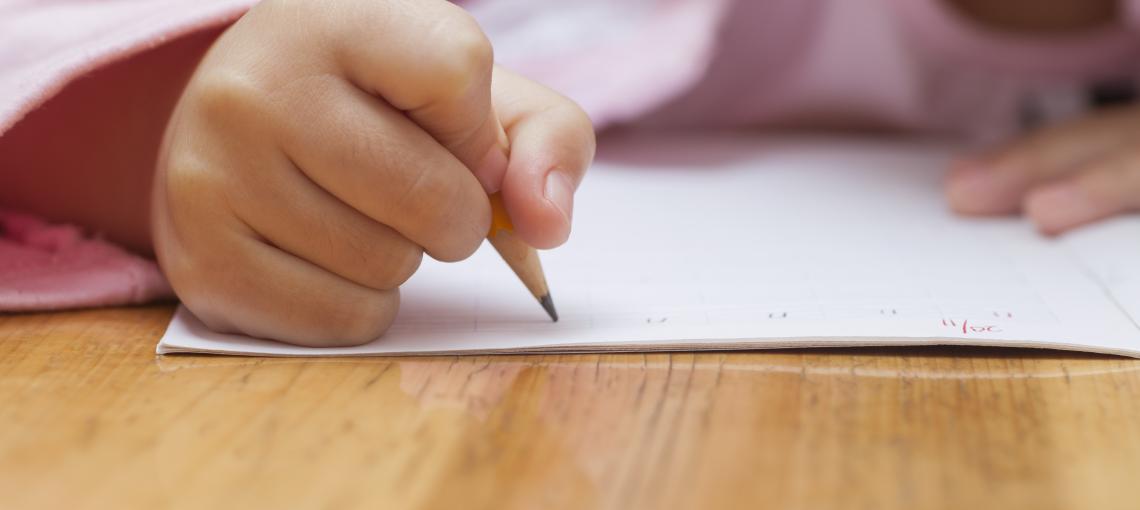 Como ajudar a criança a gostar de estudar desde os primeiros anos