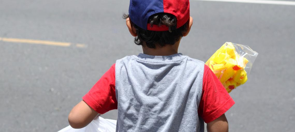 Imagem representando criança em situação de trabalho infantil